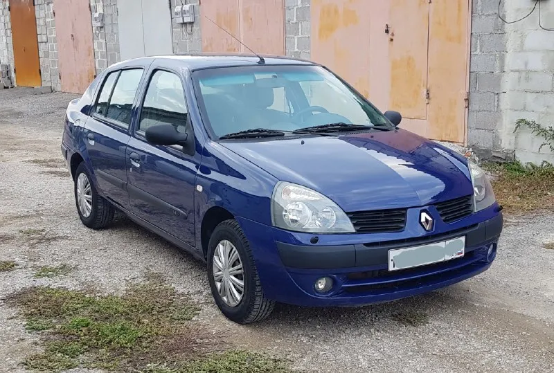 Продам renault симбол ( renault symbol), 1.4, бензин, мкпп, 2005 года. пробег: 185 000т. км. цена: 365 000р. торг у капота. осмотр в донецке. полное переоформление. машина в хорошем состоянии, мотор масло не ест, кузов без ржавчины, чистый салон. комплектация: кондиционер, усилитель руля, регулировка руля, птф, airbag, эл. стеклоподъёмники перед, штатная магнитола с управлением под рулём, центральный замок, два ключа, пара зимних шин. тел: +79493281846 📞 звоните: +7(949)3281846 - фотография - 3