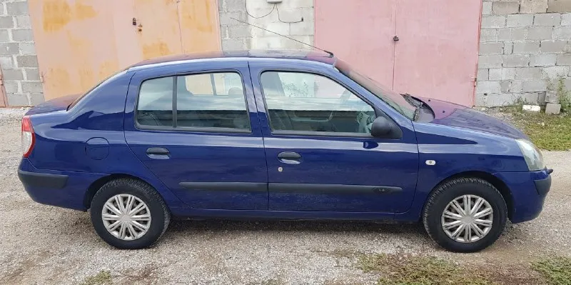 Продам renault симбол ( renault symbol), 1.4, бензин, мкпп, 2005 года. пробег: 185 000т. км. цена: 365 000р. торг у капота. осмотр в донецке. полное переоформление. машина в хорошем состоянии, мотор масло не ест, кузов без ржавчины, чистый салон. комплектация: кондиционер, усилитель руля, регулировка руля, птф, airbag, эл. стеклоподъёмники перед, штатная магнитола с управлением под рулём, центральный замок, два ключа, пара зимних шин. тел: +79493281846 📞 звоните: +7(949)3281846 - фотография - 4