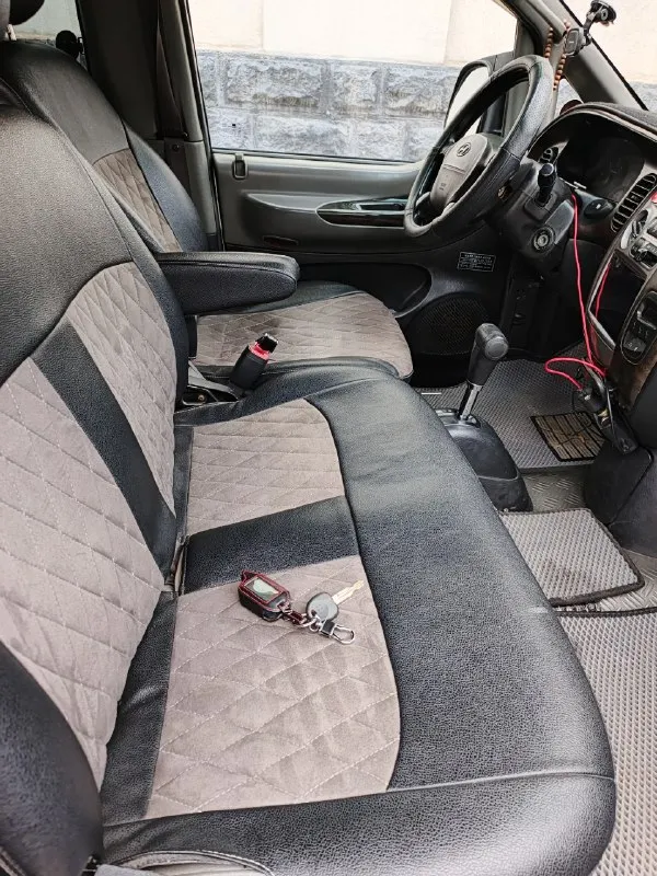 Продам семейный бус hyundai starex 2.5 турбодизель, 2006г. , в достойном состоянии - как технически, так и внешнем. салон - кожаный с чехлами 7+1(+1 сиденье в подарок), 2 зоны для кондиционера и для отопителя + установлен webasto, двухдиновая магнитола и 6 динамиков, led лампы, центральный замок, сигнализация с автозапуском, доводчиком стёкол и обратной связью. два комплекта резины (зима+ лето) r16, литые диски. два ключа. без дтп, не гнилая. новая турбина и топливная система. масло 5w40. всё в машине работает отлично. готова к любым поездкам. я хозяин по птс и стс. донецк 🇷🇺. цена 1млн. ₽. , небольшой торг у капота. +79493736033. 📞 звоните: +7(949)3736033 - фотография - 7