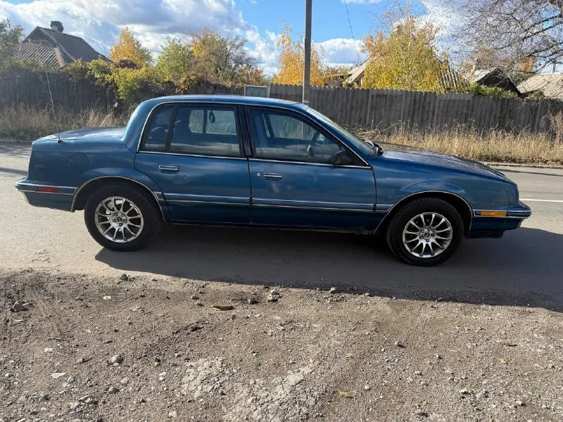 Продам очень редкий американский автомобиль. buick skylark 1988 года. бензин. коробка автомат. машина полностью на ходу. в хорошем состоянии. по документам переоформление. цена 220 тыс. все вопросы по телефону. донецк. днр. рассмотрю обмен. +79495681101 📞 звоните: +7(949)5681101 - фотография - 5