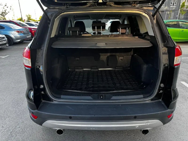 Ford kuga 2016г пробег 183.000 цена 1.350.000 торг присутствует. автомобиль в отличном состоянии! номер +7-968-741-18-18 вотсап, телеграмм без дтп ! без окрасов! 3 хозяина! пробег реальный подтверждается, автотека зеленая!✅ по технике все отлично обслуживалась своевременно. ✅ диски и резина новые покупал, ford орига r17 аккумулятор новый 75й колодки новые вкруг. салон в идеале чистый двигатель и коробка без нареканий! самая лучшая и надёжная связка 2,5 двигатель и 6 ступенчатый классический автомат. юридически всё чисто. торг на месте не большой. отличный семейный автомобиль! любые проверки за ваш счёт! 📞 звоните: +7(968)7411818 - фотография - 10