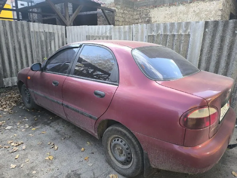 Продам ланос 1.5 8клап. 2007г. 197000 пробег, газ, ходовая новая, тормозная новая, ремонт гбц, помпа грм новые, радиатор печки и основной новые, масло в коробке новое, +зимняя резина. 300000 руб. +79493221525 - фотография - 3