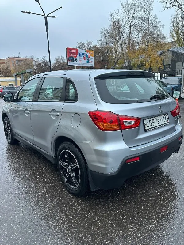 Mitsubishi asx у автомобиля всего 1 владелец за всю его историю, ездил дедушка, зимой стояла в гараже, любые проверки. без дтп 100% автомобиль оснащен самым надежным двигателем 1.8 на 140 л. с идеальное техническое состояние ! масло не ест все жидкости на месте ! двигатель коробка подвеска идеал всё отличная комплектация полный электро пакет подогрев сидений, кондиционер, подрулевые лепестки, и многое другое. работает все каждая лампочка и каждая кнопочка переоформление в мрэо без проблем. готов на любые проверки на сто. цена 1 050 000 номер для связи +79498340074 +79494935186 📞 звоните: +7(949)8340074 - фотография - 6