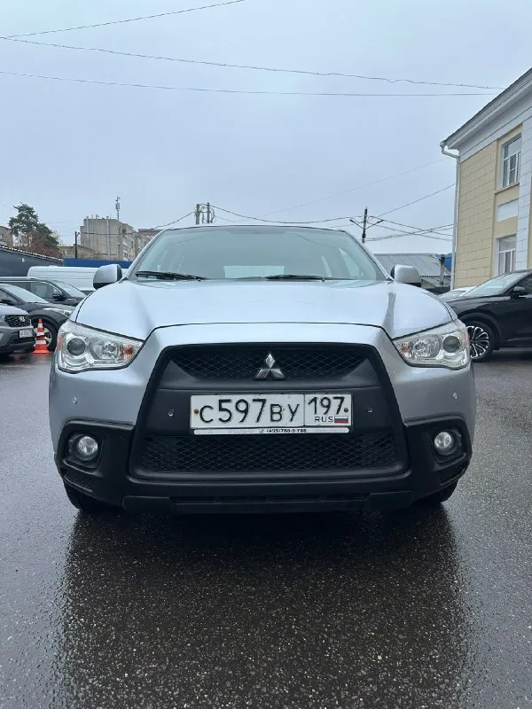 Mitsubishi asx у автомобиля всего 1 владелец за всю его историю, ездил дедушка, зимой стояла в гараже, любые проверки. без дтп 100% автомобиль оснащен самым надежным двигателем 1.8 на 140 л. с идеальное техническое состояние ! масло не ест все жидкости на месте ! двигатель коробка подвеска идеал всё отличная комплектация полный электро пакет подогрев сидений, кондиционер, подрулевые лепестки, и многое другое. работает все каждая лампочка и каждая кнопочка переоформление в мрэо без проблем. готов на любые проверки на сто. цена 1 050 000 номер для связи +79498340074 +79494935186 📞 звоните: +7(949)8340074 - фотография - 8