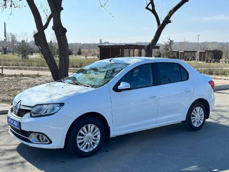 🇫🇷 renault logan 2 💰цена: 620 000р 🏢город: мариуполь 📅год выпуска: 2014 🧾пробег: 224 994 км. ⚙️двигатель: 1.6 16v ⛽топливо: бензин/ газ ⚙️кпп: механика 📞 телефон: +7-949-551-91-52 +7-949-727-41-51 +7-989-263-55-56 💾 описание: ✅ оцинкованный кузов ✅ двигатель k4m 1.6 16v ✅ гбо евро-4 с отметкой в птс ✅ комплектация с климат контролем и подогревом сидений ✅ после полного то - заменён комплект грм, приводной ремень + ролики, катушки и свечи, тех. жидкости и фильтра, шаровые и сайлентблоки, сделан развал/схождение (на все работы есть чеки) техническая часть в полном порядке. ходовая мягкая, приятно едет по плохим дорогам. двигатель тянет шикарно, при не большом расходе топлива, коробка переключает идеально. магнитола pioneer с bluetooth, центральный замок, противоугонная система start/stop. улица шевченко 269 🏦 возможна продажа в кредит по двум документам. - фотография - 3
