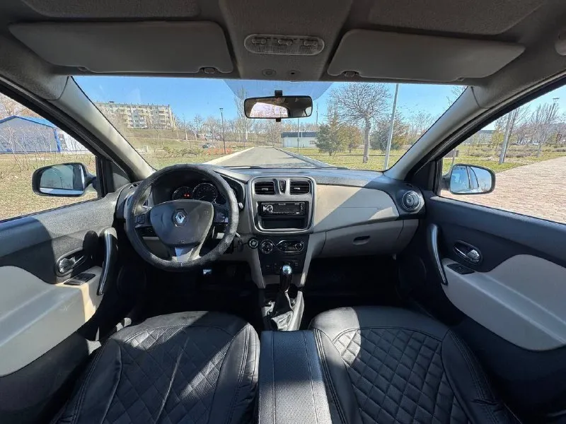 🇫🇷 renault logan 2 💰цена: 620 000р 🏢город: мариуполь 📅год выпуска: 2014 🧾пробег: 224 994 км. ⚙️двигатель: 1.6 16v ⛽топливо: бензин/ газ ⚙️кпп: механика 📞 телефон: +7-949-551-91-52 +7-949-727-41-51 +7-989-263-55-56 💾 описание: ✅ оцинкованный кузов ✅ двигатель k4m 1.6 16v ✅ гбо евро-4 с отметкой в птс ✅ комплектация с климат контролем и подогревом сидений ✅ после полного то - заменён комплект грм, приводной ремень + ролики, катушки и свечи, тех. жидкости и фильтра, шаровые и сайлентблоки, сделан развал/схождение (на все работы есть чеки) техническая часть в полном порядке. ходовая мягкая, приятно едет по плохим дорогам. двигатель тянет шикарно, при не большом расходе топлива, коробка переключает идеально. магнитола pioneer с bluetooth, центральный замок, противоугонная система start/stop. улица шевченко 269 🏦 возможна продажа в кредит по двум документам. - фотография - 8