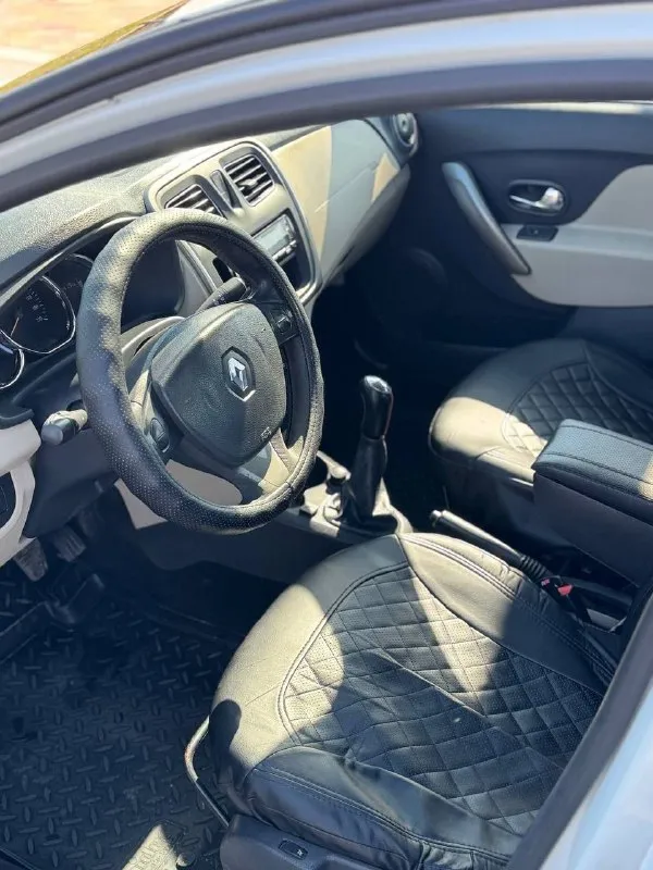 🇫🇷 renault logan 2 💰цена: 620 000р 🏢город: мариуполь 📅год выпуска: 2014 🧾пробег: 224 994 км. ⚙️двигатель: 1.6 16v ⛽топливо: бензин/ газ ⚙️кпп: механика 📞 телефон: +7-949-551-91-52 +7-949-727-41-51 +7-989-263-55-56 💾 описание: ✅ оцинкованный кузов ✅ двигатель k4m 1.6 16v ✅ гбо евро-4 с отметкой в птс ✅ комплектация с климат контролем и подогревом сидений ✅ после полного то - заменён комплект грм, приводной ремень + ролики, катушки и свечи, тех. жидкости и фильтра, шаровые и сайлентблоки, сделан развал/схождение (на все работы есть чеки) техническая часть в полном порядке. ходовая мягкая, приятно едет по плохим дорогам. двигатель тянет шикарно, при не большом расходе топлива, коробка переключает идеально. магнитола pioneer с bluetooth, центральный замок, противоугонная система start/stop. улица шевченко 269 🏦 возможна продажа в кредит по двум документам. - фотография - 9