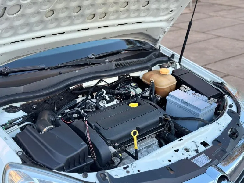 Собственник продам opel астра 2008 год двигатель 16 в отличном состоянии коробка ходовая все отлично пробег 175 тыс без дтп комплектация кондиционер передние стеклоподъёмники и тд все вопросы по телефону цена 575 торг тел +79591430405 +79592401246 осмотр алчевск 📞 звоните: +7(959)1430405 - фотография - 10