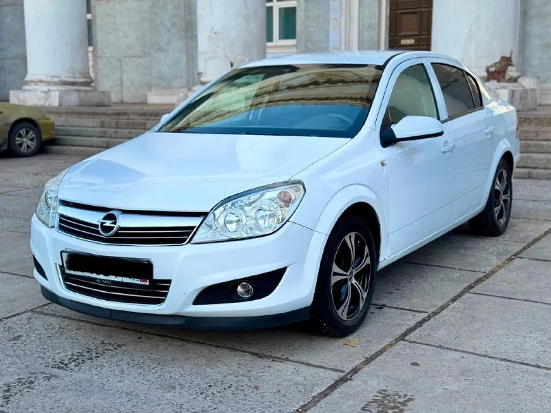 Собственник продам opel астра 2008 год двигатель 16 в отличном состоянии коробка ходовая все отлично пробег 175 тыс без дтп комплектация кондиционер передние стеклоподъёмники и тд все вопросы по телефону цена 575 торг тел +79591430405 +79592401246 осмотр алчевск 📞 звоните: +7(959)1430405 - фотография - 3