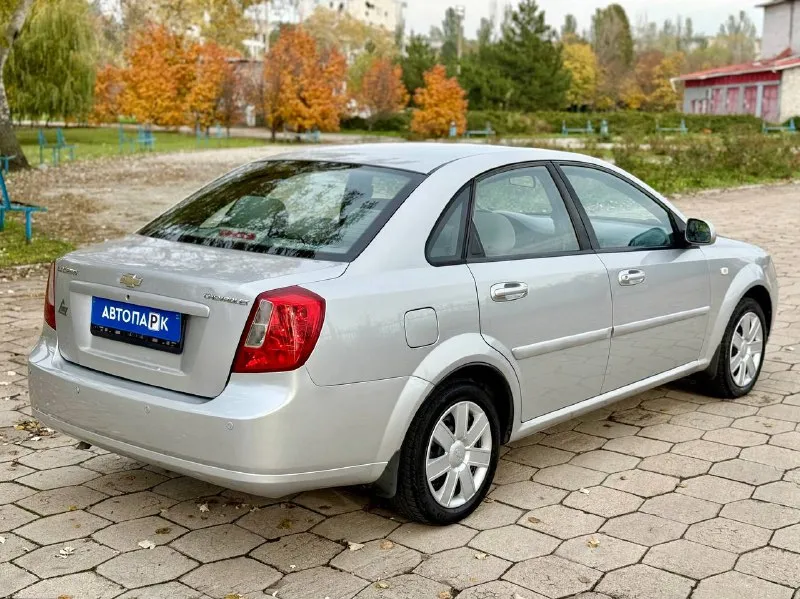 🇰🇵 chevrolet lacetti 💰цена: 550 000р. 🏢город: мариуполь 📅год выпуска: 2008 🧾пробег: 116 130 км. ⚙️двигатель: 1.6 ⛽топливо: бензин ⚙️кпп: механика 📞 телефон: +7-949-727-41-51 +7-949-551-91-52 +7-989-263-55-56 💾 описание: ✅ южная эксплуатация. ✅ кузов без ржавчины. ✅ родная краска (крашен капот от сколов). 🚙 двигатель отличный, резвый, без расхода масла. кпп и сцепление на отлично. ходовая без посторонних звуков, мягкая, салон в отличном состоянии. улица шевченко 2️⃣6️⃣9️⃣ ⚠️бесплатно доставим этот или другой автомобиль в донецк, макеевку, бердянск, мелитополь и другие города новых территорий после детального видеообзора со всевозможными диагностиками⚠️ 🏦 возможна продажа в кредит по двум документам. - фотография - 6