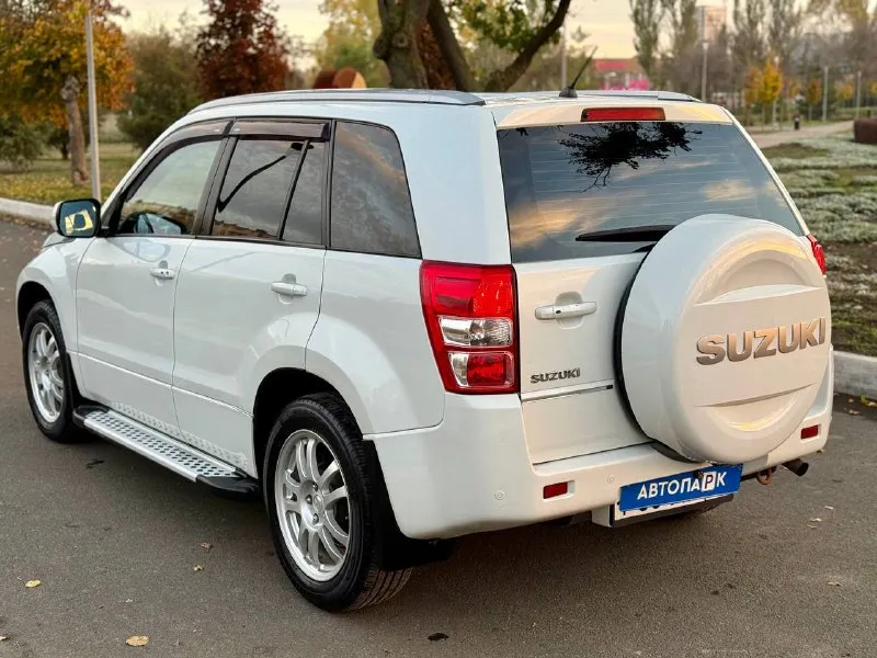🇯🇵 suzuki grand vitara 💰цена: 1 350 000р 🏢город: мариуполь 📅год выпуска: 2012 🧾пробег: 167 697 км ⚙️двигатель: 2.0 ⛽топливо: бензин ⚙️кпп: автомат 📞 телефон: +7-949-727-41-51 +7-989-263-55-56 +7-949-551-91-52 💾 описание: - фотография - 6