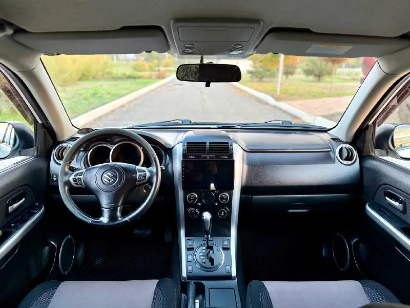 🇯🇵 suzuki grand vitara 💰цена: 1 350 000р 🏢город: мариуполь 📅год выпуска: 2012 🧾пробег: 167 697 км ⚙️двигатель: 2.0 ⛽топливо: бензин ⚙️кпп: автомат 📞 телефон: +7-949-727-41-51 +7-989-263-55-56 +7-949-551-91-52 💾 описание: - фотография - 8