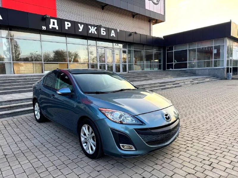Mazda 3, 2009, 180000 км, 2,5 автомат. очень шустрая благодаря атмосферному мотору 2.5( l5ve), не путайте с 1,6 и 2,0 литра. технически в отличном состоянии, обслужена. возможно оформление в кредит. возможен обмен. более детальная информация по телефону. цена - 870.000 р. +79493250509 - фотография - 3