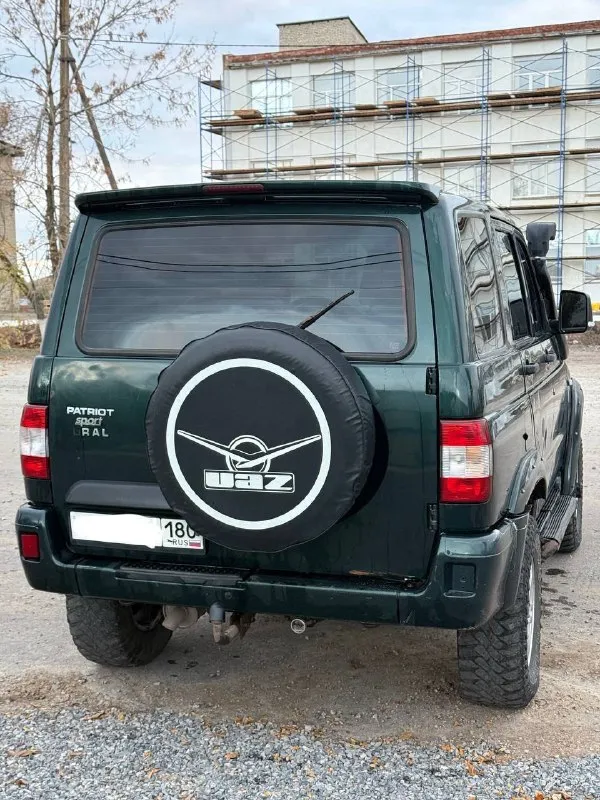Продам уаз патриот sport 2010 в отличном техническом состоянии, раздатка, мосты обслужены. капитальный ремонт двигателя, газ евро 4 вписан в птс, баллон 65л. автомобиль на уверенном ходу, есть недочеты по лкп, гнили ржавчины нет. цена: 545т. р. торг при осмотре все вопросы по телефону +79493186614 - фотография - 2