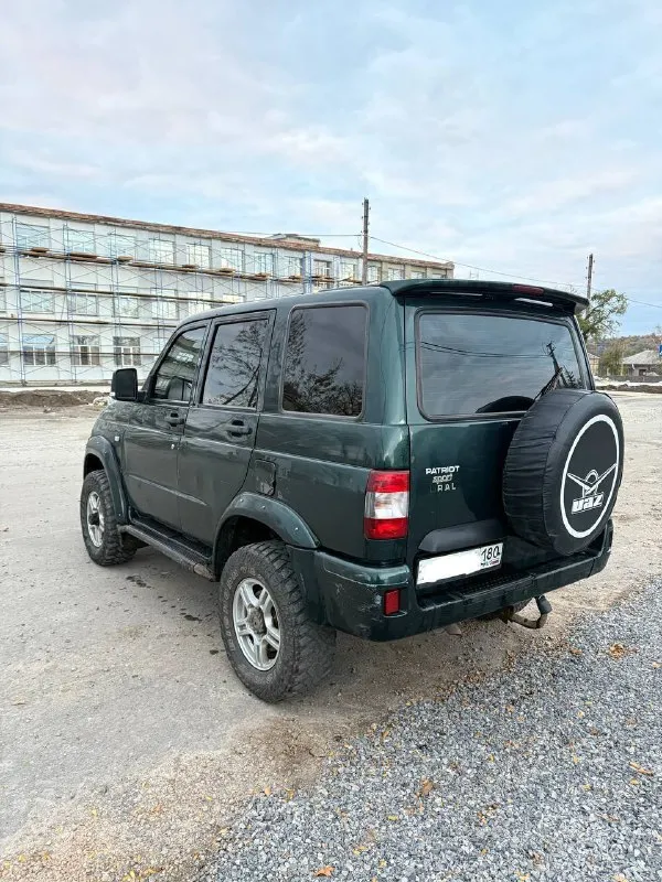 Продам уаз патриот sport 2010 в отличном техническом состоянии, раздатка, мосты обслужены. капитальный ремонт двигателя, газ евро 4 вписан в птс, баллон 65л. автомобиль на уверенном ходу, есть недочеты по лкп, гнили ржавчины нет. цена: 545т. р. торг при осмотре все вопросы по телефону +79493186614 - фотография - 4