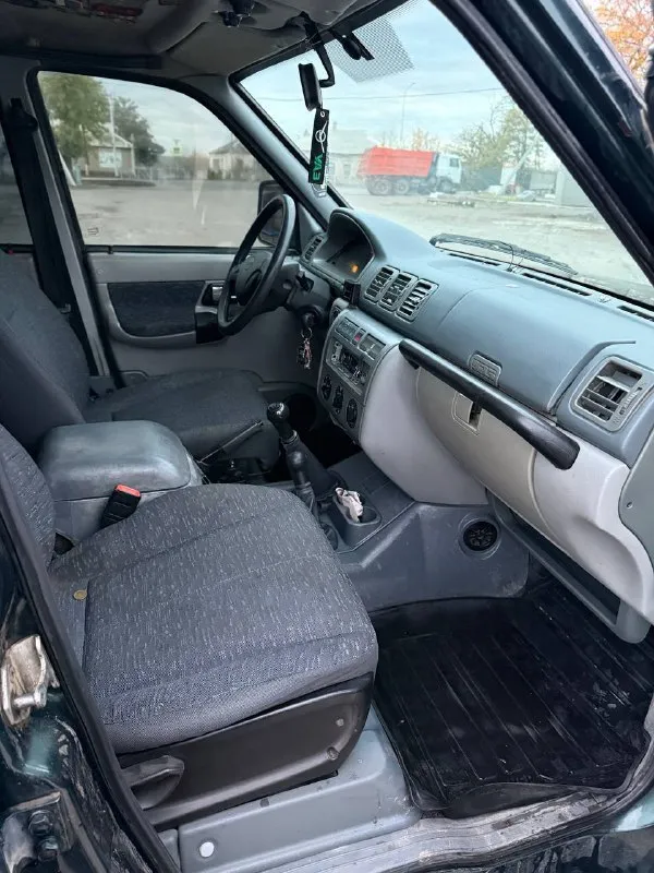 Продам уаз патриот sport 2010 в отличном техническом состоянии, раздатка, мосты обслужены. капитальный ремонт двигателя, газ евро 4 вписан в птс, баллон 65л. автомобиль на уверенном ходу, есть недочеты по лкп, гнили ржавчины нет. цена: 545т. р. торг при осмотре все вопросы по телефону +79493186614 - фотография - 6