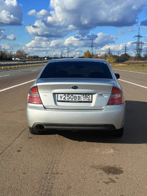 Продам subaru legacy bl4 2004 года. машина с пробегом 381 000 км, двигатель 2.0 4wd (138 л. с.), работает стабильно. в хорошем состояние по двигателю и ходовой. есть косметические дефекты по салону и кузову. в комплектацию входит круиз-контроль, подогрев сидений, магнитола c carplay зимняя резина в подарок. цена — 620 000 рублей, возможен торг. тел: +79493635502 tg : @prikh - фотография - 5