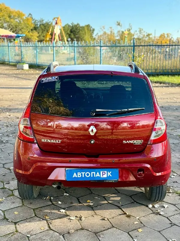 🇫🇷 renault sandero 💰цена: 700 000р. 🏢город: мариуполь 📅год выпуска: 2011 🧾пробег: 144 600 км. ⚙️двигатель: 1.6 16v ⛽топливо: бензин ⚙️кпп: автомат 📞 телефон: +7-949-727-41-51 +7-949-551-91-52 +7-989-263-55-56 💾 описание: отличное состояние. ✅ оцинкованный кузов. ❄️ кондиционер. 🚙 двигатель k4m 1.6 16v шустрый и надежный, ходовая без посторонних звуков, мягкая, высокий клиренс. салон в отличном состоянии. литые диски, птф, eva коврики, задний парктроник, рейлинги, гур, сигнализация. улица шевченко 2️⃣6️⃣9️⃣ ⚠️бесплатно доставим этот или другой автомобиль в донецк, макеевку, бердянск, мелитополь и другие города новых территорий после детального видеообзора со всевозможными диагностиками⚠️ 🏦 возможна продажа в кредит по двум документам. - фотография - 5