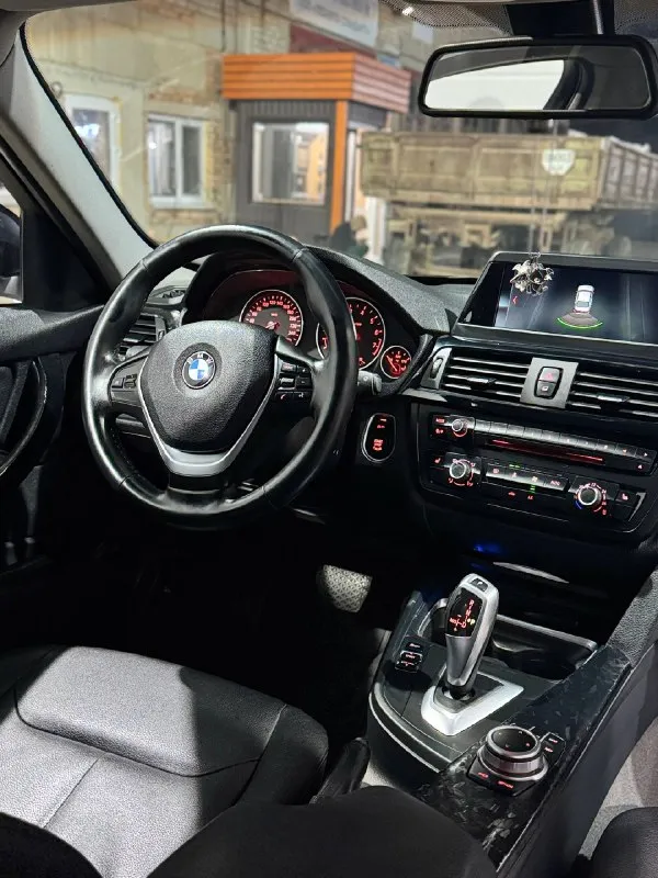 ‼️продам‼️ bmw f30 🔥 🔸год: 2013 🔸пробег: 213.000 км 🔸двигатель: 1.6 twin turbo power 🔸трансмиссия: aisin (8 ступенчатая) 🔸привод: задний 🔸комплектация: климат контроль; подогрев сидений, руля; датчик света, дождя; датчики прокола шин; парктроники; адаптивный ксенон с омывателем фар; aux, usb, bluetooth, car pla; 4 варианта езды (eco pro, comfort, sport, sport+), активная стабилизация, спортивные приборы и многое другое. 👉 автомобиль в прекрасном состоянии, на учёте, я хозяин. но не забывайте, что машине 12 лет, за новой в автосалон. салон в идеальном состоянии. по кузову вся ровная. по технике без нареканий, машина обслуживалась своевременно замена масла и фильтров каждые 5 тысяч (масло motul 5-40, фильтра man). тормоза обслужиные. автомобиль каждый день на ходу, пробег ростет. ❗от машины не избавляюссь, продажа в связи со сменой класса❗ 💰цена 1.799.000 🍋 (хороший торг реальному покупателю) по телефону не торгуюсь😉 звонить в любое время❗ +79493287632 (телеграмм) 📞 звоните: +7(949)3287632 - фотография - 5