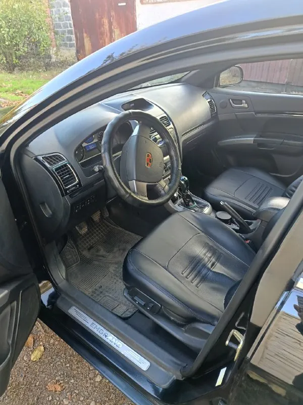 Продам geely emgrand ec7rv, мотор 1.8, 2012года, машина в идеальном состоянии: кондиционер, усилитель руля, 4 стеклоподъёмника, 6 подушек безопасности 2 комплекта колес с дисками, новые тормозные колдки, новые передние блины, масло и фильтра поменяны, все в рабочем состоянии. коробка работает хорошо, масло поменяно на 90 т. я собственник. цена 550.000 +торг у капота +79494826514, г. горловка. - фотография - 4