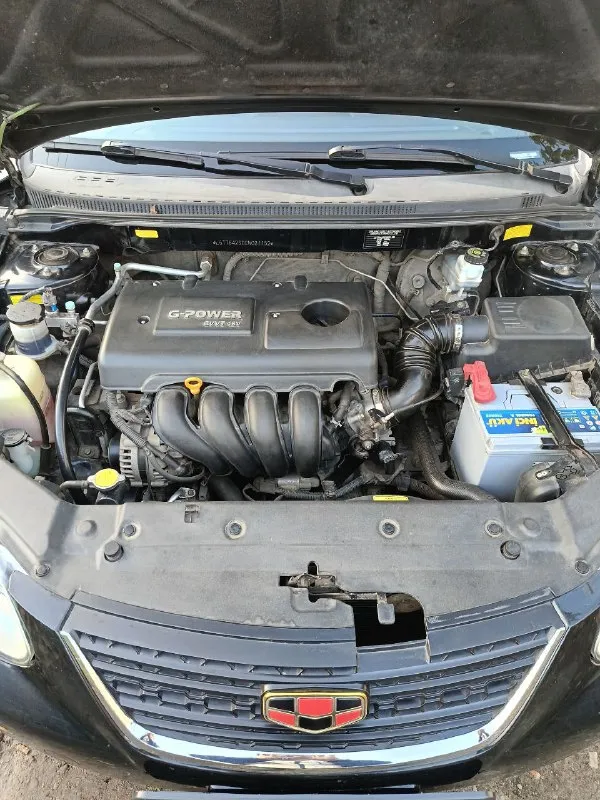 Продам geely emgrand ec7rv, мотор 1.8, 2012года, машина в идеальном состоянии: кондиционер, усилитель руля, 4 стеклоподъёмника, 6 подушек безопасности 2 комплекта колес с дисками, новые тормозные колдки, новые передние блины, масло и фильтра поменяны, все в рабочем состоянии. коробка работает хорошо, масло поменяно на 90 т. я собственник. цена 550.000 +торг у капота +79494826514, г. горловка. - фотография - 9