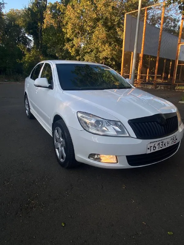 Продаётся skoda octavia a5 fl2 (2011 г. , 1.8 dsg-7) в отличном состоянии! машина ухоженная, вложений не требует — сел и поехал. комфортный и надежный автомобиль с богатой комплектацией: круиз-контроль, двухзонный климат, датчики света и дождя, подогрев всех сидений, парктроники, заводская мультимедиа с bluetooth и aux. стильный внешний вид дополняют 17" оригинальные диски audi. все документы в полном порядке. 💰 цена: 750 000 руб. 📞 +7 949 315-27-97 📲 tg: @partizan_613 📞 +7(949)3152797 📲 tg: @partizan_613 📞 звоните: +7(949)3152797 - фотография - 2