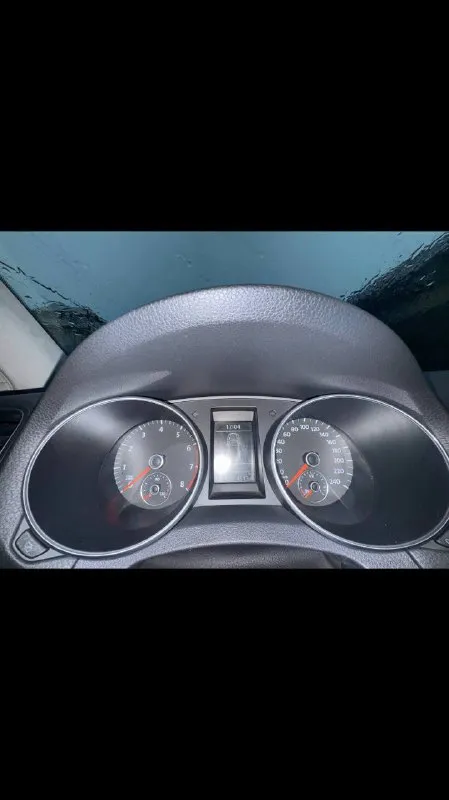 Продам volkswagen golf 2010 1.6 бензин
Коробка dsg dq-200 7-ми ступенчатая. 20 тыс. Назад произведен ремонт мехатроника, замена сцепления.
Ходовая часть в идеальном состоянии.
Пробег 188 т. Км.
Климат-контроль, полный электро-пакет, подогревы сидений, новая зимняя резина.
Цена 800 тыс.
+79493703515
📲 Tg: николай
📞 Звоните: +7(949)3703515 - фотография - 1