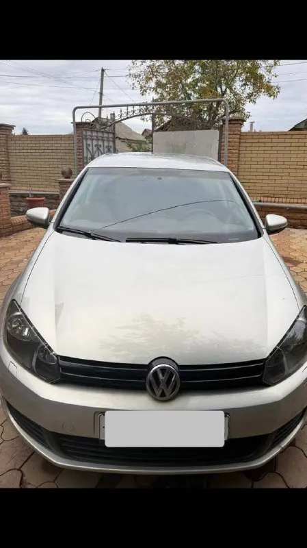 Продам volkswagen golf 2010 1.6 бензин
Коробка dsg dq-200 7-ми ступенчатая. 20 тыс. Назад произведен ремонт мехатроника, замена сцепления.
Ходовая часть в идеальном состоянии.
Пробег 188 т. Км.
Климат-контроль, полный электро-пакет, подогревы сидений, новая зимняя резина.
Цена 800 тыс.
+79493703515
📲 Tg: николай
📞 Звоните: +7(949)3703515 - фотография - 2