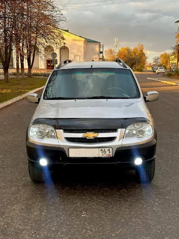 🚗 продаю chevrolet niva, 2011 г. машина в отличном состоянии сел и поехал! 💨 🔧 полностью обслужена,... - фотография