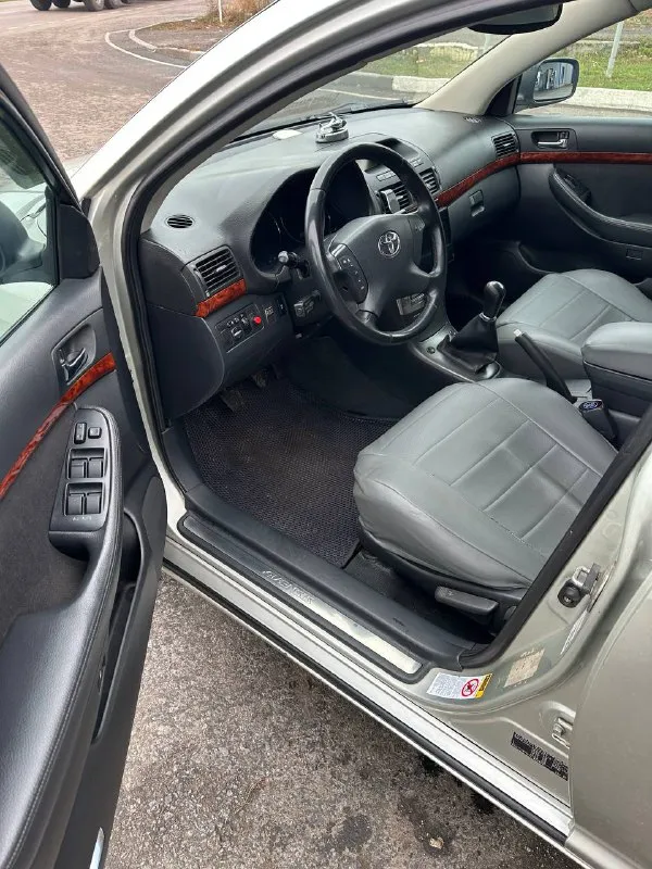 ❗продам toyota avensis❗ любое переоформление ! автомобиль 2003 года выпуска. 2.0 (атмосферный, бензиновый) коробка: механика машина в отличном состоянии, что внешне, что по технике. была заменена вся ходовая часть( отрабатывает на все 100%) также установлено новое сцепление. по двигателю никаких нареканий нет. по машине работает каждая кнопка. ♻комплектация: 2х зонный климат контроль, усилитель руля, мульти руль, подогрев сидений, стеклоподъемники, круиз контроль, электра регулировка зеркал, подушки безопасности, abs, esp. ✅установлена дорогая мультимедиа, подключена под мульти руль. ✅гнили и рыжиков нет от слова совсем. салон в отличном состоянии, установлены хорошие кожаные чехлы. есть 2 комплекта ковриков. установлены линзы (свет отличный) осмотр г. амвросиевка ✅цена: 720.000 руб. подробности по телефону: +7 949 409 57 94 +7 949 426 39 50 📲 tg: илья витальевич 📞 звоните: +7(949)4095794 - фотография - 5
