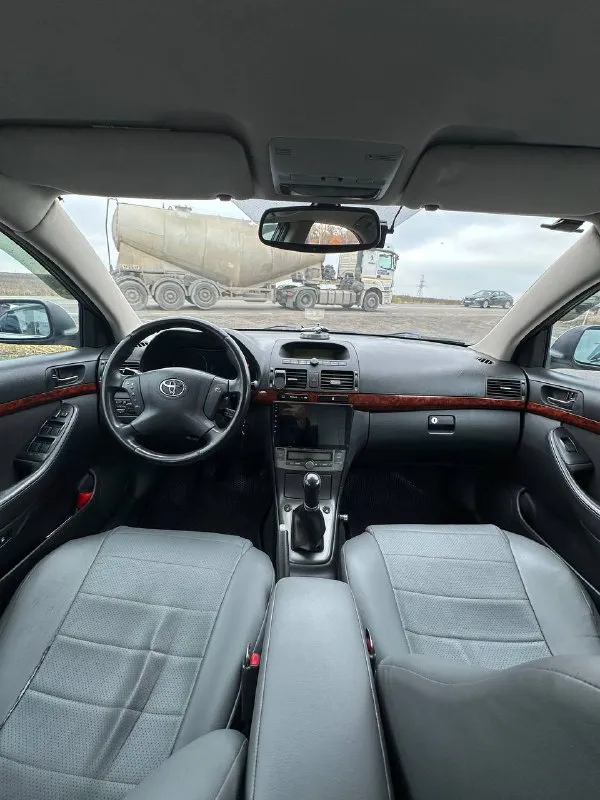 ❗продам toyota avensis❗ любое переоформление ! автомобиль 2003 года выпуска. 2.0 (атмосферный, бензиновый) коробка: механика машина в отличном состоянии, что внешне, что по технике. была заменена вся ходовая часть( отрабатывает на все 100%) также установлено новое сцепление. по двигателю никаких нареканий нет. по машине работает каждая кнопка. ♻комплектация: 2х зонный климат контроль, усилитель руля, мульти руль, подогрев сидений, стеклоподъемники, круиз контроль, электра регулировка зеркал, подушки безопасности, abs, esp. ✅установлена дорогая мультимедиа, подключена под мульти руль. ✅гнили и рыжиков нет от слова совсем. салон в отличном состоянии, установлены хорошие кожаные чехлы. есть 2 комплекта ковриков. установлены линзы (свет отличный) осмотр г. амвросиевка ✅цена: 720.000 руб. подробности по телефону: +7 949 409 57 94 +7 949 426 39 50 📲 tg: илья витальевич 📞 звоните: +7(949)4095794 - фотография - 7