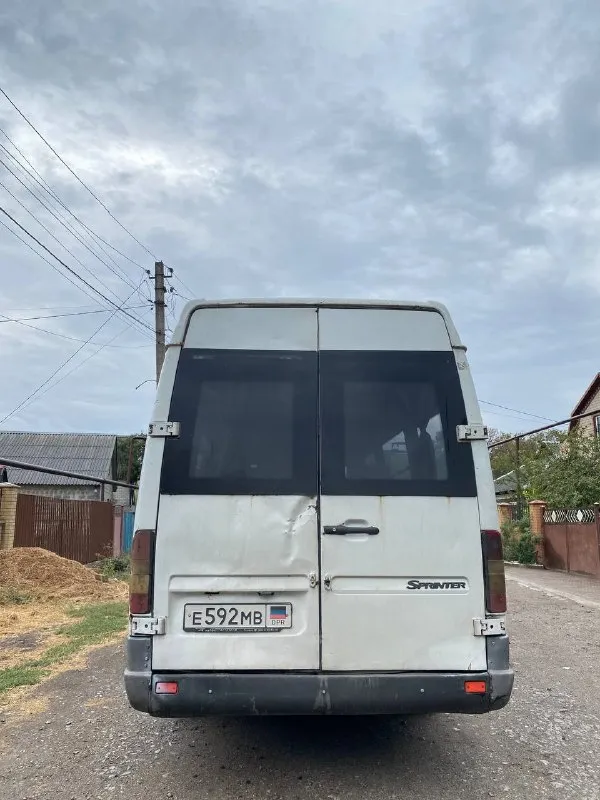 Продам mercedes sprinter 313 cdi 2000 г. в. с 2018 года в одних руках. рабочая лошадка. 2.2 литра. т... - фотография