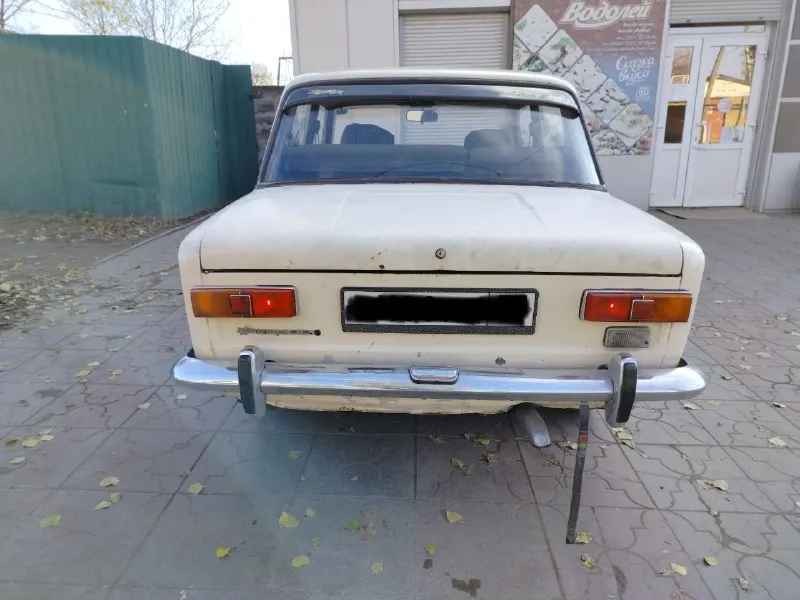 Продам копейку 1985 года выпуска! автомобиль на полном ходу! дно стаканы ланжероны солдатик- в идеальнейшем состояние! электрика вся рабочая, печка греет! неплохая музыка. автомобиль мягкий приятный на ход! зимняя резина, в системе антифриз! чистый приятный салон! постоянный днр учëт. цена 85.000руб. г. енакиево +79494624412 📲 tg: @ivanov_991 📞 звоните: +7(949)4624412 - фотография - 5