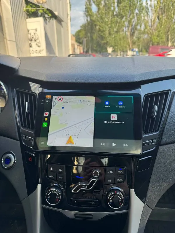 Hyundai sonata год выпуска: 2012 пробег: 190 000 км комплектация: limited объём двигателя: 2.359 л тип двигателя: бензин коробка передач: автомат цвет: чёрный руль: левый учет: днр собственник. панорама. обогрев передних и задних сидений. обновленная мультимедийка. камера заднего вида. цена: 1 000 000 рублей. возможен торг. контактный телефон: +79493016915 сергей 📲 tg: @luofoque 📞 звоните: +7(949)3016915 - фотография - 9