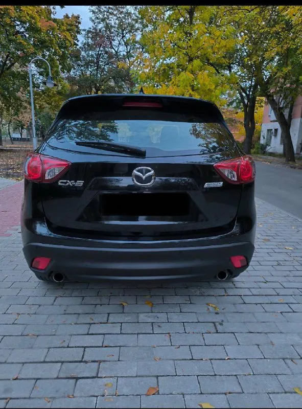 В продажа mazda cx-5 2017 года выпуска двигатель 2.0 бензин коробка автомат пробег.197тыс. км. автомобиль в идеальном состоянии, автотека зелёная абсолютно не какого вложения не требует ! двигатель работает как часики, коробка переключает мягко, плавно, без пенков и прочего, ходовая без посторонних звуков чистый и ухоженный салон, готов на любые проверки с вашей стороны ! есть все для комфортного вождения, двух зонный климат датчик света, и дождя, подогревы сидений мульти руль круиз-контроль, бортовой компьютер, камера заднего вида, адаптивные фары(поворачивают в сторону руля) спорт режим, электро -ручник, aux, bluetooth авто запуск и т. д. с документами все в порядке, продажа с полным переоформлением в мрэо 💯 г. донецк цена 1.750.₽ звоните остальное по, 📞 звоните: +7(949)6164847 - фотография - 9