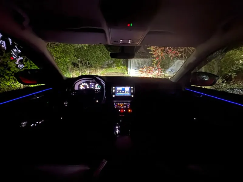 Skoda кодиак двигатель: 2.0 бензин, полный привод пробег: 113.000 коробка: ат год:2019 в отличном состоянии 1 владелец комплектация hockeyedition полный электро стекло пакет электро регулировка зеркал, подогрев зеркал, складывание зеркал подогрев заднего стекла подогрев всех сидений, полный привод, автомобиль полностью обслужен парктроники 360 мультируль круиз контроль датчик света/дождя электро ручник мультимедия сенсорная с carplay авто холд камера заднего вида матричная передняя оптика автомобиля автомобиль полностью обслужен готов на любые ваши проверки г. шахтерск цена: 2.350.000 торг возможна продажа в кредит. +7 (949) 522-78-06 +79152362625 также ватсап телеграмм 📞 звоните: +7(949)5227806 - фотография - 10