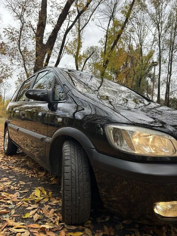 Продам opel zafira 🔥 год выпуска:2001🔥 пробег, км:300.000 🔥 модификация:2.0 tdi mt 🔥 тип двигателя:дизель🔥 коробка передач :механика 🔥 привод:передний🔥 тип кузова : минивэн🔥 koмплeктaция: edition 2000🔥 цвет: черный 🔥 по факту 1 хозяин. автомобиль был пригнан и с этого момента в одних руках, ездил дедушка. продажа от собственника. авто только выехала с полировки полного кузова. в продаже opel zafira в идеальном техническом и внешнем состоянием. автомобиль полностью в заводском окрасе. по машине много всего было сделано для себя, не для продажи. таких машин очень мало, вам нужно приехать и увидеть в живую. первый кто приедет сразу заберет её, уверяю вас. машина горит на глазах. двигатель -в идеальном состоянии, заводится с пол оборота, работает тихо, без каких-либо шумов. так же имеется видео, по просьбе отправлю для более лучшего осмотра авто. полное оформление авто, готовый пакет документов для постановки на учет. цена:499.999 тысяч возможен пригон по договоренности. возможен обмен. номер для связи:+79495752024 - фотография - 8