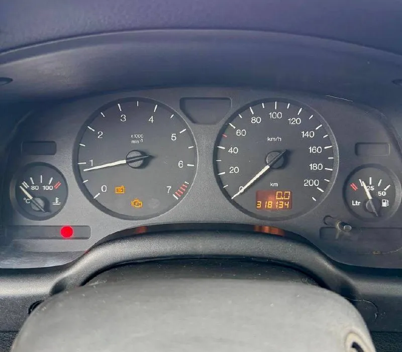 🇩🇪 opel astra h 💰цена: 120 000р 🏢город: мариуполь 📅год выпуска: 1999 🗒️пробег: 318 134 км. ⚙️двигатель: 1.6 ⛽топливо: бензин ⚙️кпп: механика 📞телефон: +7-949-727-41-51 +7-949-551-91-52 +7-989-263-55-56 💾 описание: местный, не пригнанный автомобиль еще на украинских номерах. кузов крепкий. двигатель 1.6 16-ти клапанный, работает ровно, мкпп и подвеска без нареканий. полный электро пакет, кондиционер. продается на штампованных дисках. отличный вариант для работы. ⛽️ установлено гбо евро - 4 улица шевченко 269 - фотография - 10