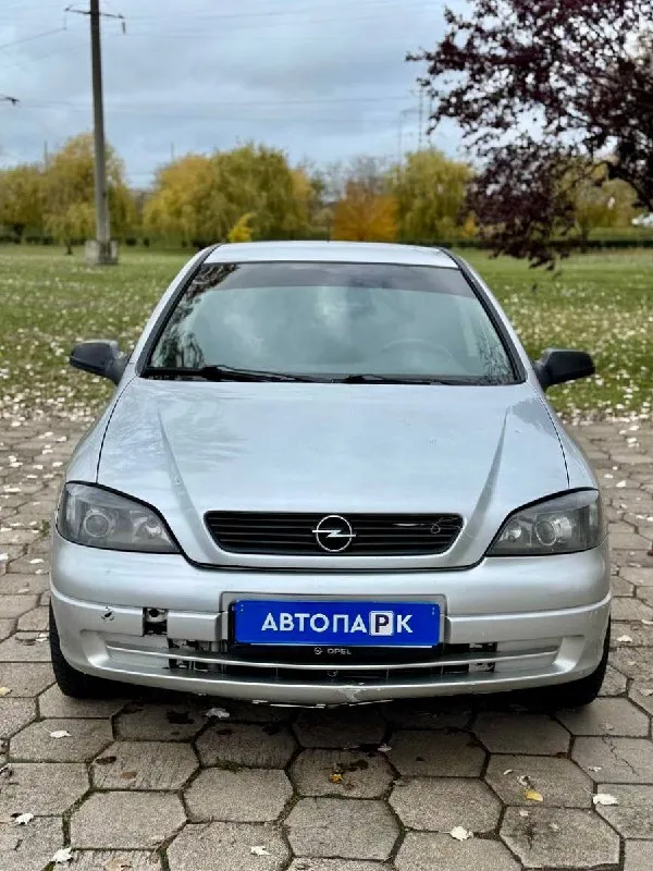 🇩🇪 opel astra h 💰цена: 120 000р 🏢город: мариуполь 📅год выпуска: 1999 🗒️пробег: 318 134 км. ⚙️двигатель: 1.6 ⛽топливо: бензин ⚙️кпп: механика 📞телефон: +7-949-727-41-51 +7-949-551-91-52 +7-989-263-55-56 💾 описание: местный, не пригнанный автомобиль еще на украинских номерах. кузов крепкий. двигатель 1.6 16-ти клапанный, работает ровно, мкпп и подвеска без нареканий. полный электро пакет, кондиционер. продается на штампованных дисках. отличный вариант для работы. ⛽️ установлено гбо евро - 4 улица шевченко 269 - фотография - 2