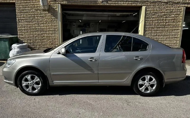 Skoda octavia a5 2010 1.6 пробег- 104.000 км. 1 хозяин. авто полностью обслужен, без вложений, в отличном состоянии! юридически чистый. цена: 950.000 руб. тел: +79496462713 - фотография - 2