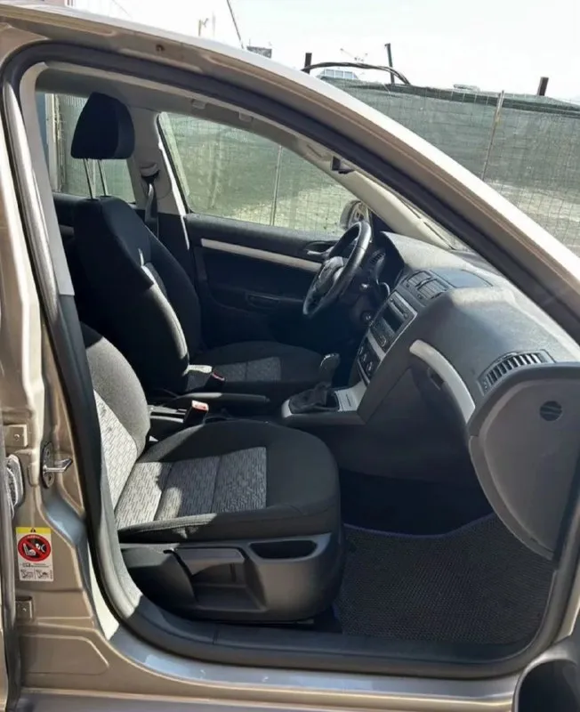 Skoda octavia a5 2010 1.6 пробег- 104.000 км. 1 хозяин. авто полностью обслужен, без вложений, в отличном состоянии! юридически чистый. цена: 950.000 руб. тел: +79496462713 - фотография - 8