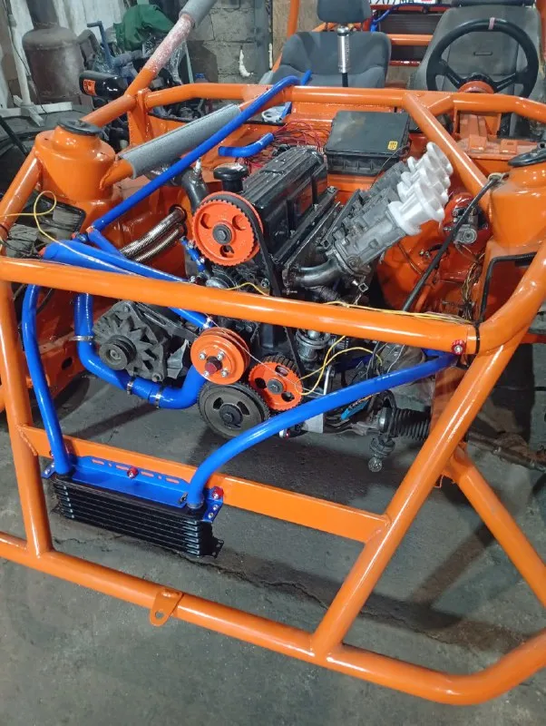 Продам комплект на форд. в комплекте двигатель 2.0 онс. свежесобранный, после сборки пара выездов. залит мотюль 5в40. коллектор впуск инжектор с ваз 56мм дросселем +фильтр ноль. выпуск со штанами в термоленте. маховик лёгкий с 215мм свежим сцеплением. эбу январь 5.1 прошитый. коса проводки со всеми датчиками. кастом шкив кв под январь и кронштейн под датчик кв. генератор, стартер, коробка 4ст. и другие мелочи для установки. все детали новые. стоит на багги можно запустить, проверить, прокатиться. цена комплекта 80т. р. без торга. продам только комплектом. продаю в связи с переходом на другой мотор. макеевка +79493392846 📞 звоните: +7(949)3392846 - фотография - 3