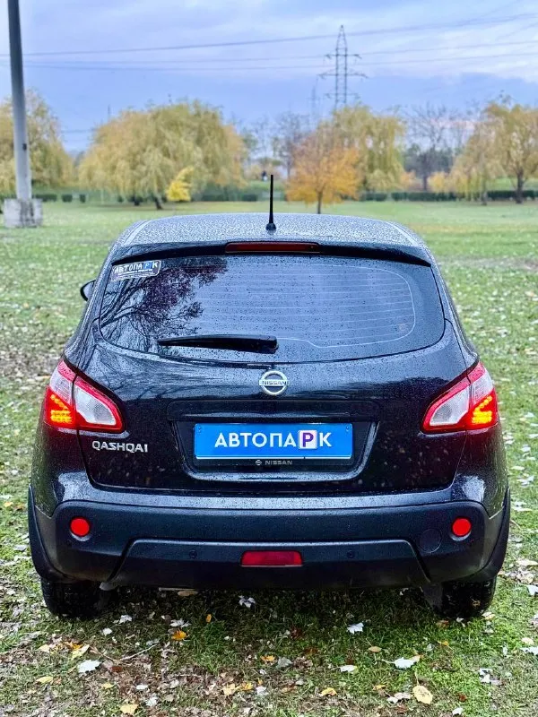 🇯🇵 nissan qashqai rest 💰цена: 1 180 000р. 🏢город: мариуполь 📅год выпуска: 2012 🧾пробег: 97 720 км. ⚙️двигатель: 1.6 16v. ⛽топливо: бензин ⚙️кпп: автомат 📞 телефон: +7-949-727-41-51 +7-949-551-91-52 +7-989-263-55-56 💾. .. инальный пробег. ✅ салон как новый. ✅ отличная комплектация: ❄️ кондиционер (работает отлично), подогрев сидений, гур, abs, кожаный мультируль, хороший led свет, подлокотник, оригинальные литые диски на новой резине, парктроник, центральный замок. улица шевченко 2️⃣6️⃣9️⃣ ⚠️бесплатно доставим этот или другой автомобиль в донецк, макеевку, бердянск, мелитополь и другие города новых территорий после детального видеообзора со всевозможными диагностиками⚠️ 🏦 возможна продажа в кредит по двум документам. - фотография - 5