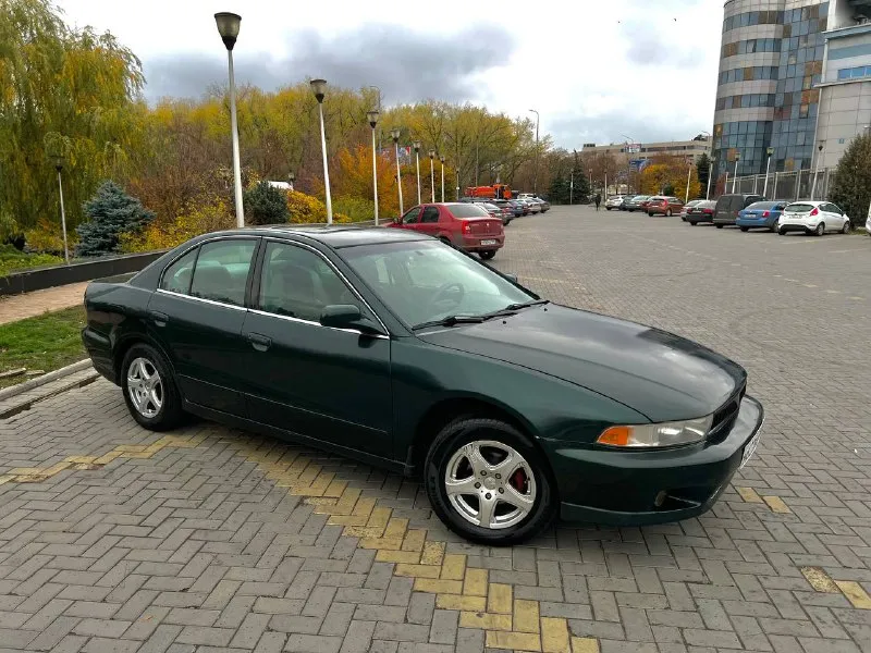 Продам mitsubishi galant 8 (рестайлинг) 2001 г. в. 2.4 ат не gdi пробег 200000 миль двигатель 2,4 литра, работает ровно, без нареканий, коробка автомат дно в норме, все стаканы целые, пороги на месте. по кузову есть возрастные недостатки, авто не новое 4 стеклоподъёмника, абс, кондиционер, кожаные сидения, хорошая музыка, установлены led линзы, люк, практически новая резина во владении 2 года, до меня была 10 лет в одних руках переоформление без проблем, штрафов и ограничений нет. на автомобиле езжу каждый день, ни разу не подводил машина находится в г. донецк контакты: +79493347150 цена: 390 000₽ + торг 📲 tg: @lilmone_0 📞 звоните: +7(949)3347150 - фотография - 3