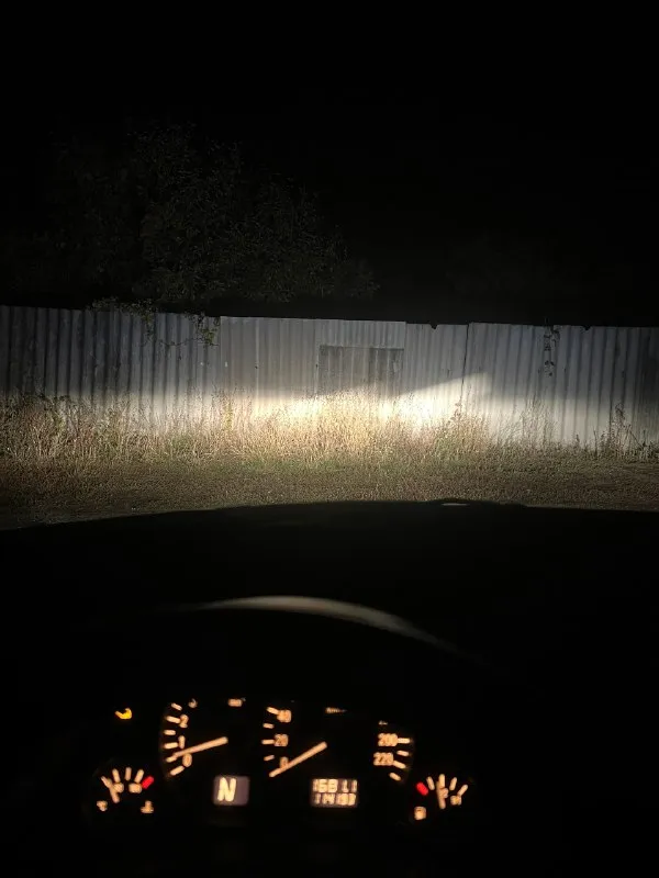 Отличный opel corsa 1.2 2006 года — надежный и экономичный городской автомобиль! продается проверенный временем автомобиль с простым и удобным двигателем объемом 1.2 литра, идеально подходит для ежедневных поездок и городских условий. машина в хорошем техническом состоянии, своевременно обслуживалась, есть все необходимые документы. основные характеристики: - год выпуска: 2006 - объем двигателя: 1.2 л, бензин - коробка передач:робот - пробег:114000км(растёт) плюсы: - экономичный расход топлива - просторный салон для своего класса - надежная и маневренная - регулярное обслуживание -цена:450.000₽ дополнительная информация: -идеальный вариант для начинающего водителя, компактный, простой и недорогой в обслуживании автомобиль - вложений не требует -два комплекта колес, зима, лето -вся в родном окрасе - в хорошем состоянии для своего возраста, всю жизнь в одной семье! готов на тест-драйв и осмотр, макеевка! звоните по телефону +79493419646 тг:, богдан 📞 звоните: +7(949)3419646 - фотография - 9