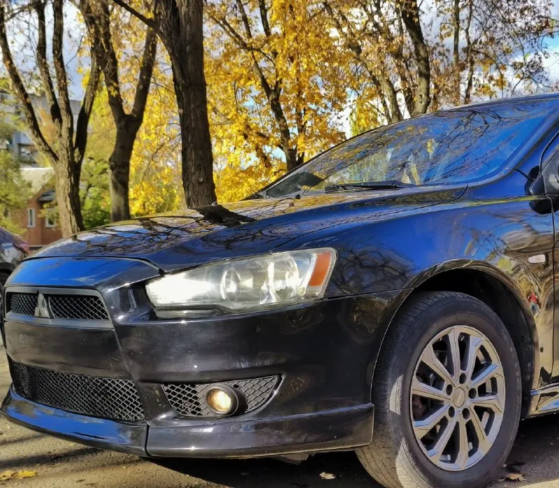 ‎mitsubishi lancer x (митсубиши лансер 10) год выпуска: 2008 двигатель: 1.8 пробег: 224 200 км коробка передач: механическая, 5-ступенчатая! ‎автомобиль в отличном состоянии, не требующий дополнительных вложений! авто юридически чист, без штрафов и запретов, готов к постановке на учёт. кузов в отличном состоянии, без следов коррозии, дно и пороги целые. комплектация: климат-контроль (заправлен и работает), круиз-контроль, датчики света и дождя, 8 подушек безопасности, мультируль, 4 стеклоподъёмника с доводчиками, электрические боковые зеркала с обогревом, камера заднего вида и функцию автопуска. автомагнитола carplay! стоимость: 730т. р.! торг возожен +79490454766 или whatsapp: +7-962-870-06-63. - фотография - 2