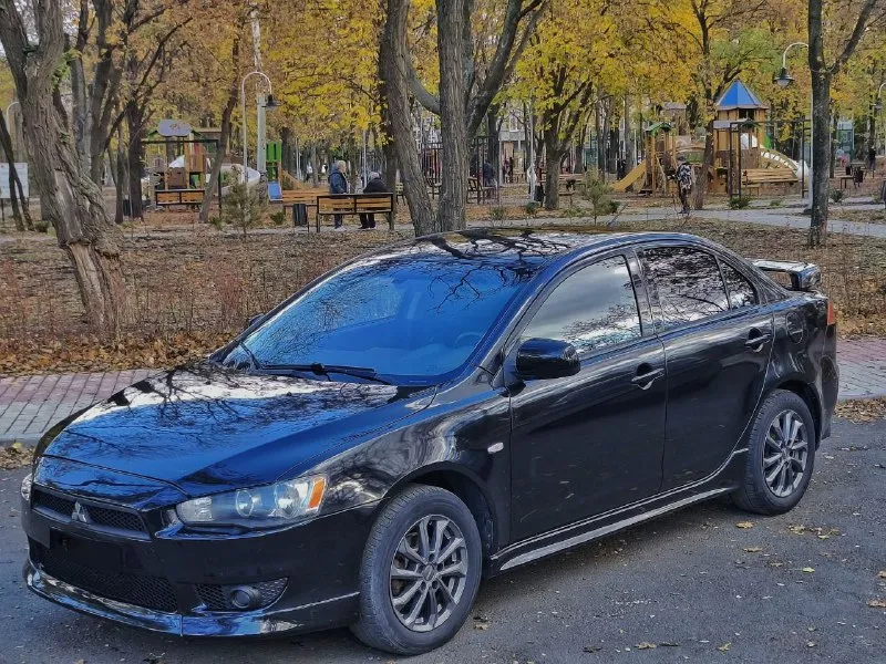 ‎mitsubishi lancer x (митсубиши лансер 10) год выпуска: 2008 двигатель: 1.8 пробег: 224 200 км коробка передач: механическая, 5-ступенчатая! ‎автомобиль в отличном состоянии, не требующий дополнительных вложений! авто юридически чист, без штрафов и запретов, готов к постановке на учёт. кузов в отличном состоянии, без следов коррозии, дно и пороги целые. комплектация: климат-контроль (заправлен и работает), круиз-контроль, датчики света и дождя, 8 подушек безопасности, мультируль, 4 стеклоподъёмника с доводчиками, электрические боковые зеркала с обогревом, камера заднего вида и функцию автопуска. автомагнитола carplay! стоимость: 730т. р.! торг возожен +79490454766 или whatsapp: +7-962-870-06-63. - фотография - 4