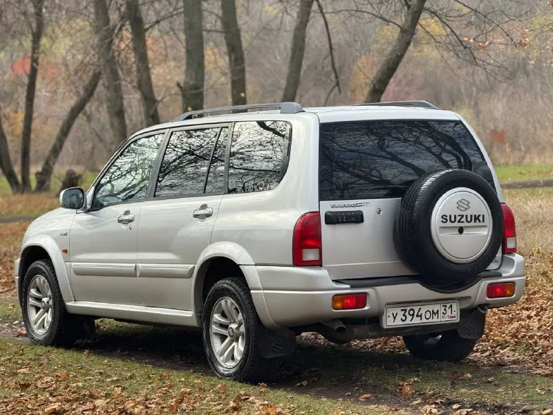 В продаже suzuki grand vitara xl7 (7-и местный) рамник. двигатель 2.7 литровый v6, надёжный и ресурсный, замена цепи произведена весной. в данный момент никакие вложения не требуются. автомат переключает без пинков и пробуксовок. практически весь в заводском окрасе (без дтп) находился весь период в одних руках. рама без изъянов, целая, номер читается отлично. уже на зимней резине “yokohama“ (летняя в комплекте) цена : 800,000 рублей. обмен не рассматриваю. территориально смотреть в г макеевка (р-н 3/5) контакты : +79494531233 - фотография - 3