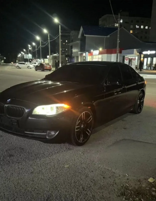Bmw 5 f10 3.0 бензин, автомат 2010год пробег 191 000 я собственник, с документами полный порядок. дв... - фотография