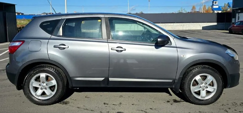 Продаю автомобиль nissan qashqai 2012 года в отличном состоянии для своих лет. один владелец с момента покупки. пробег родной. в родном окрасе. птс оригинал. вложений ни каких не требует. автомобиль полностью обслужен. по кузову как на фото. звонить по номеру +79496167298 или писать в телеграмм реальным покупателям. продажа с полным переоформлением. осмотр г. донецк по договорённости. цена 950000 - фотография - 6